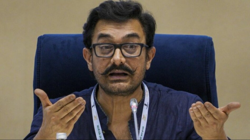 Aamir Khan refutes political party endorsement claims, files FIR against fake video Aamir Khan refutes political party endorsement claims, files FIR against fake video