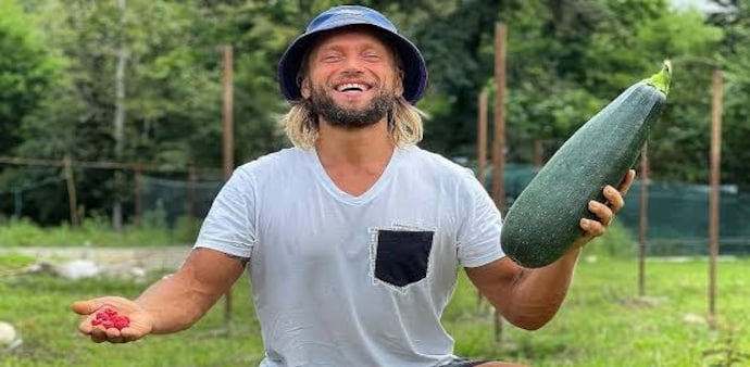 Russian influencer jailed for starving 1-month-old son to death @kardiyobey/x Russian influencer jailed for starving 1-month-old son to death @kardiyobey/x
