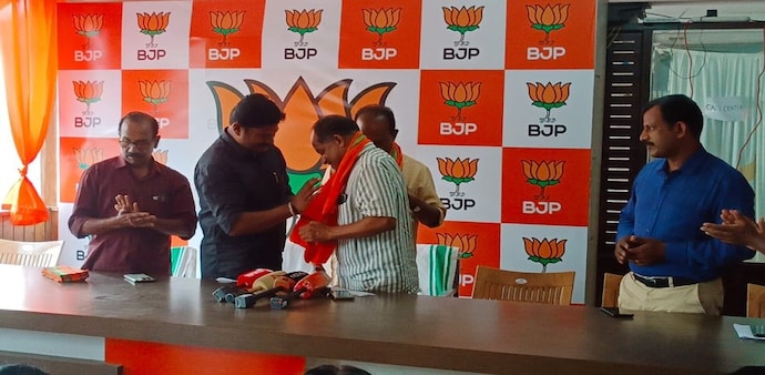 Wayanad District Congress Committee (DCC) General Secretary PM Sudhakaran quits Congress Wayanad District Congress Committee (DCC) General Secretary PM Sudhakaran quits Congress