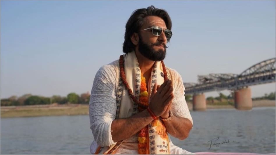 The video, an interview given by Ranveer Singh to the news agency ANI during his visit to Varanasi, is authentic. The video, an interview given by Ranveer Singh to the news agency ANI during his visit to Varanasi, is authentic.