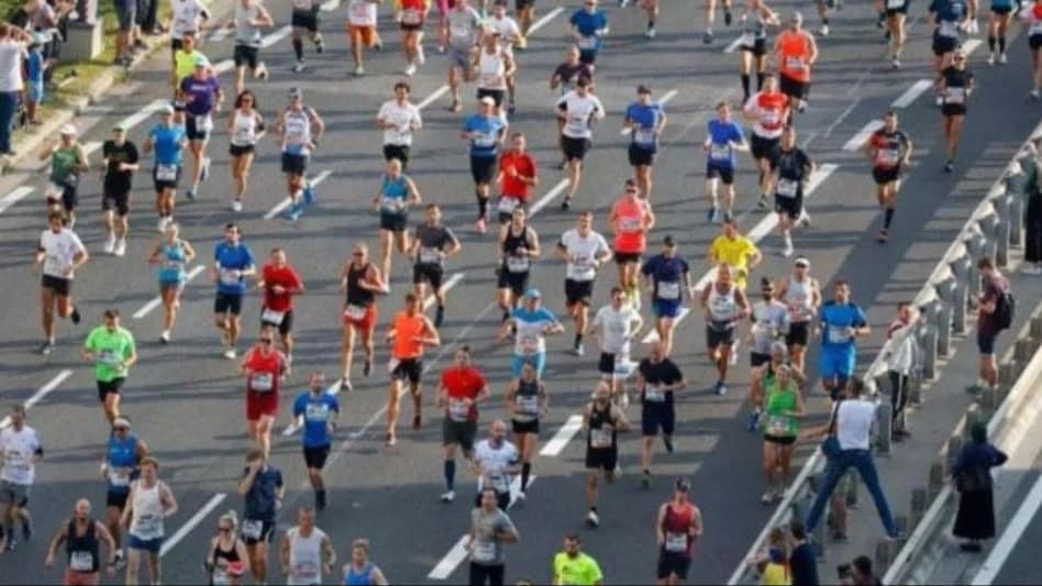 Global marathons witness record participation Global marathons witness record participation