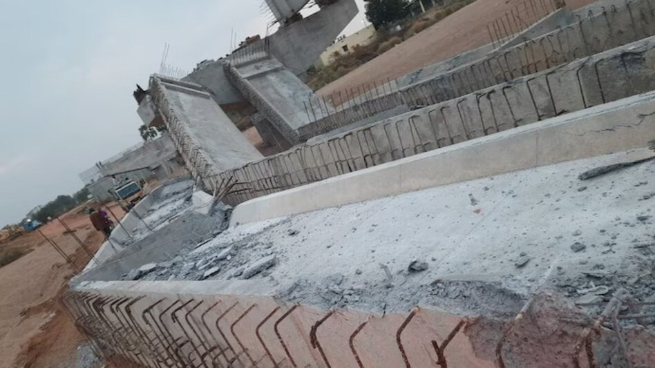 The incident occurred in Peddapalli district, where a portion of the bridge being built across the Manair River gave way due to strong winds. The incident occurred in Peddapalli district, where a portion of the bridge being built across the Manair River gave way due to strong winds.