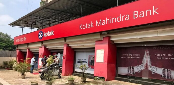 The RBI’s decision has come after noting Kotak Mahindra Bank’s rapidly increasing digital transaction volume, including credit card transactions. The RBI’s decision has come after noting Kotak Mahindra Bank’s rapidly increasing digital transaction volume, including credit card transactions.