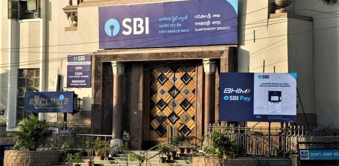 SBI shares: State Bank of India hits Rs 800 level! Where the PSU bank stock headed? SBI shares: State Bank of India hits Rs 800 level! Where the PSU bank stock headed?