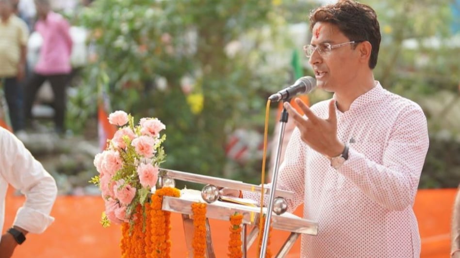 Darjeeling, often referred to as the queen of the hills and known for its tea, timber and tourism industries, is up for a four-cornered contest. Darjeeling, often referred to as the queen of the hills and known for its tea, timber and tourism industries, is up for a four-cornered contest.