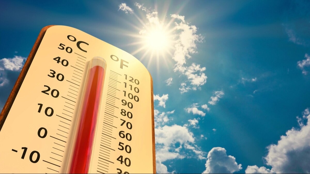 IMD has warned of heat wave to severe heat wave conditions over East and south Peninsular India during the next 5 days. IMD has warned of heat wave to severe heat wave conditions over East and south Peninsular India during the next 5 days.