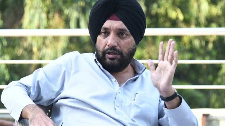 Arvinder Singh Lovely's resignation has been accepted by High Command Arvinder Singh Lovely's resignation has been accepted by High Command