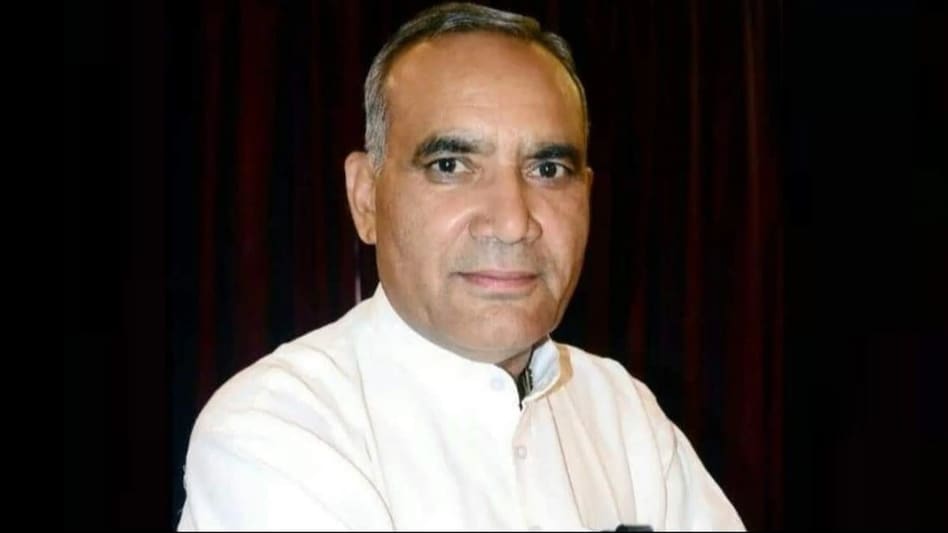 veteran Congress MLA Ramniwas Rawat from Vijaypur switched to the BJP, along with his 10,000 supporters veteran Congress MLA Ramniwas Rawat from Vijaypur switched to the BJP, along with his 10,000 supporters