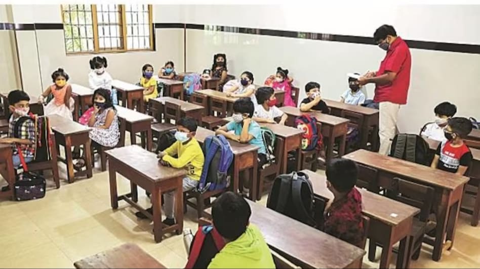 With the hike in DA, children's education allowance (CEA) and hostel subsidy automatically got revised by up to 25%. With the hike in DA, children's education allowance (CEA) and hostel subsidy automatically got revised by up to 25%.