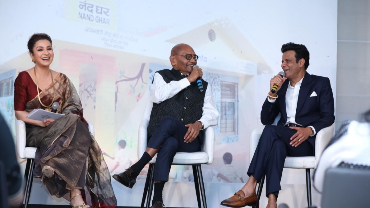Actors Tisca Chopra and Manoj Bajpayee along with Vedanta Chairman Anil Agarwal. Photo: @AnilAgarwal_Ved Actors Tisca Chopra and Manoj Bajpayee along with Vedanta Chairman Anil Agarwal. Photo: @AnilAgarwal_Ved