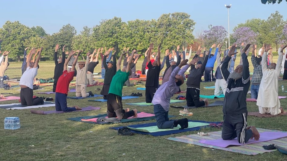 The classes were divided into two shifts; the morning sessions ran from 6 am to 8 am, and evening sessions were scheduled to take place from 4:30 pm to 6:30 pm. (Photo: Facebook page of CDA) The classes were divided into two shifts; the morning sessions ran from 6 am to 8 am, and evening sessions were scheduled to take place from 4:30 pm to 6:30 pm. (Photo: Facebook page of CDA)