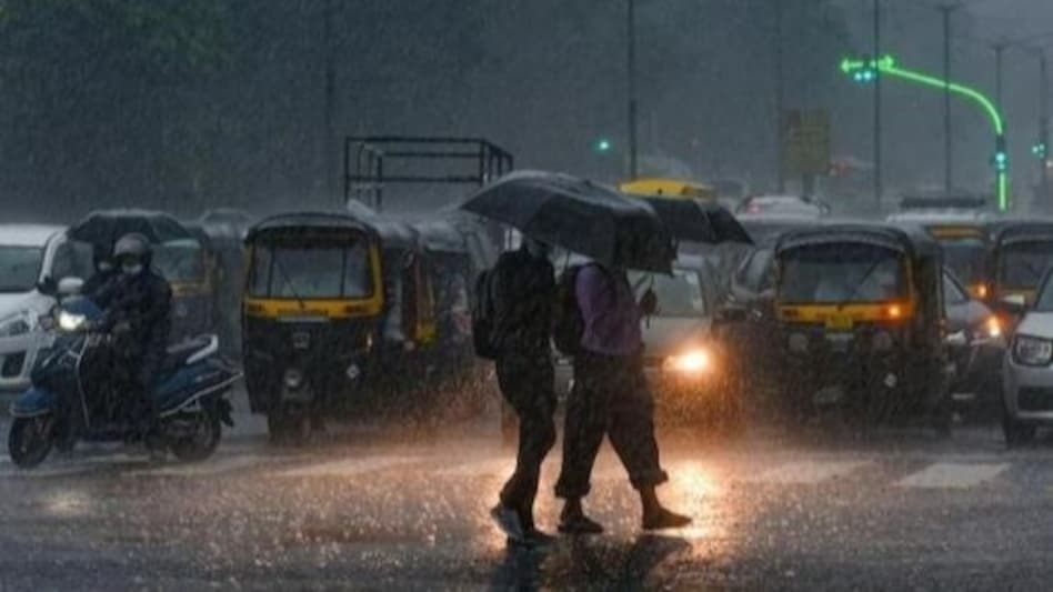 IMD predicts moderate rainfall in certain regions across the country IMD predicts moderate rainfall in certain regions across the country