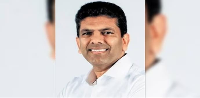 The substantial declaration consists of Rs 5,598 crore of movable assets and Rs 106 crore of immovable assets, according to his official affidavit. The substantial declaration consists of Rs 5,598 crore of movable assets and Rs 106 crore of immovable assets, according to his official affidavit.