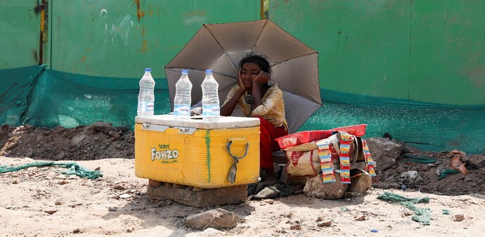 IMD predicts heatwave in Northwest India from May 16; heavy rainfall in THESE regions IMD predicts heatwave in Northwest India from May 16; heavy rainfall in THESE regions