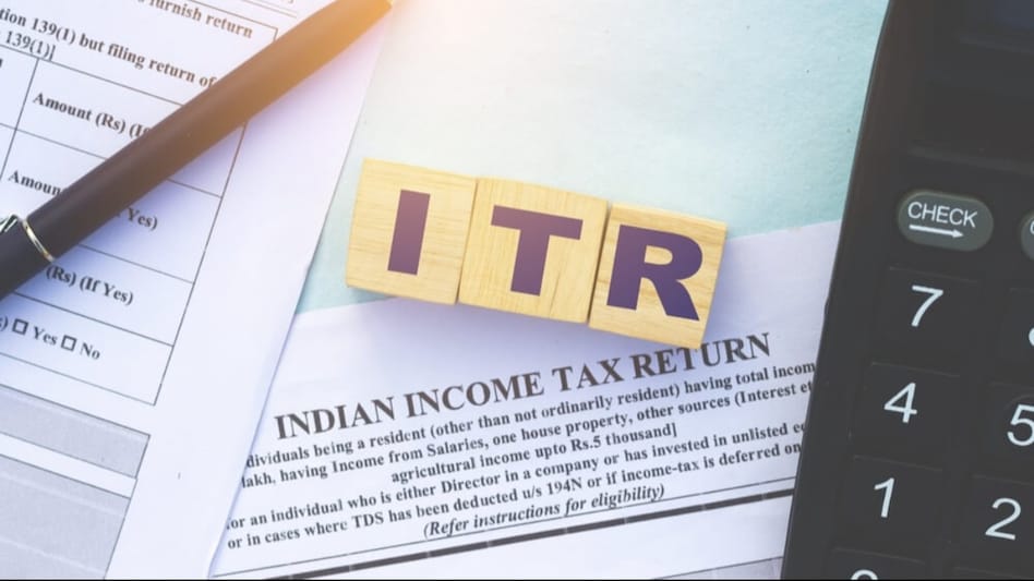 The last date to file income tax returns for FY 2023-24 (AY 2024-25) is July 31, 2024. The last date to file income tax returns for FY 2023-24 (AY 2024-25) is July 31, 2024.
