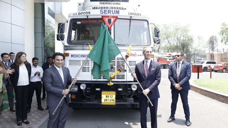 Adar Poonawalla, CEO of Serum Institute of India and Eric Garcetti, the US Ambassador to India, flagged off the first consignment of R21 vaccines against malaria to Africa on May 20. (Photo courtesy: @adarpoonawalla) Adar Poonawalla, CEO of Serum Institute of India and Eric Garcetti, the US Ambassador to India, flagged off the first consignment of R21 vaccines against malaria to Africa on May 20. (Photo courtesy: @adarpoonawalla)