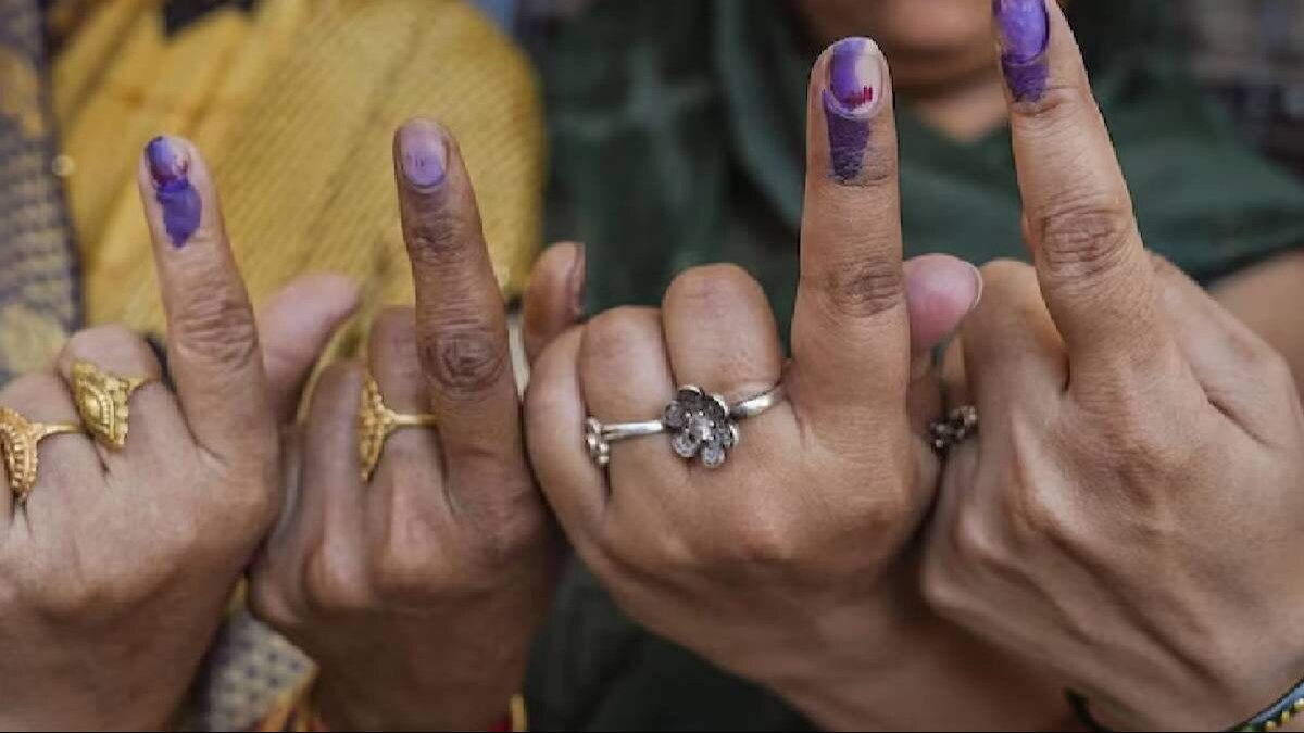 Election Commission raps BJP, Congress; asks them to desist campaigning on caste, religion lines