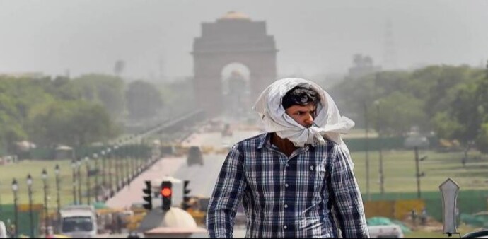 Heatwave forecast: IMD issues red alert for Delhi for the next 4 days Heatwave forecast: IMD issues red alert for Delhi for the next 4 days
