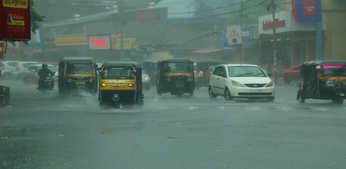 The IMD forecasted heavy showers for Lakshadweep, Tamil Nadu, and Puducherry on May 24, Andhra Pradesh on May 25, and Kerala until May 25. The IMD forecasted heavy showers for Lakshadweep, Tamil Nadu, and Puducherry on May 24, Andhra Pradesh on May 25, and Kerala until May 25.