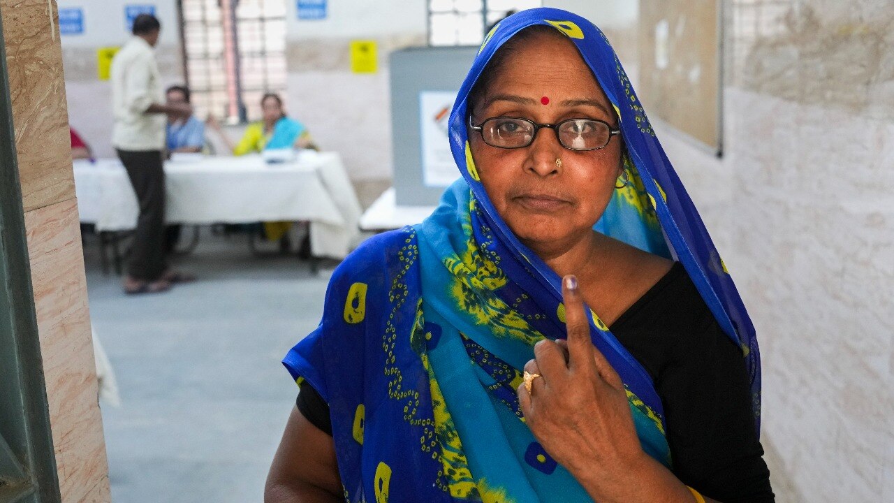 Lok Sabha Elections Phase 6 Voter Turnout at 1 pm: Voting percentage at 39.13%, Bengal leads with over 54.80% turnout, Delhi sees least turnout Lok Sabha Elections Phase 6 Voter Turnout at 1 pm: Voting percentage at 39.13%, Bengal leads with over 54.80% turnout, Delhi sees least turnout