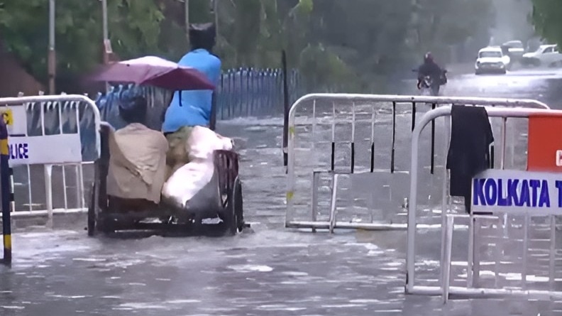Cyclone Remal update: 3 injured, trees uprooted; Kolkata Metro, traffic disrupted due to cyclonic storm