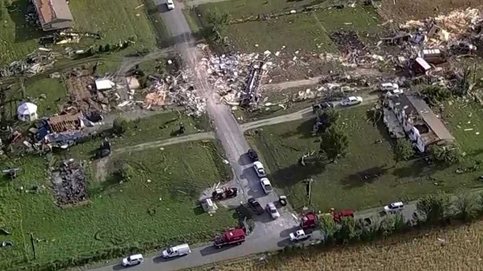 At least 14 dead from storms in Texas, Arkansas, Oklahoma and Kentucky At least 14 dead from storms in Texas, Arkansas, Oklahoma and Kentucky