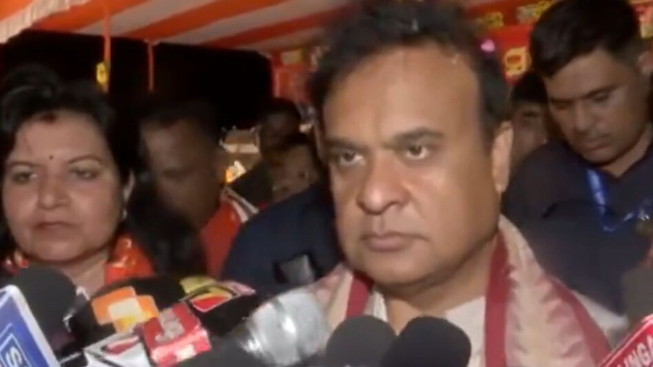 Khargeji is an elderly person, he faces memory loss sometimes: Himanta Biswa Sarma Khargeji is an elderly person, he faces memory loss sometimes: Himanta Biswa Sarma