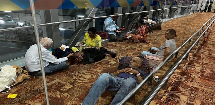 The flight was supposed to take off yesterday afternoon, will depart today after over 20 hour delay. The flight was supposed to take off yesterday afternoon, will depart today after over 20 hour delay.