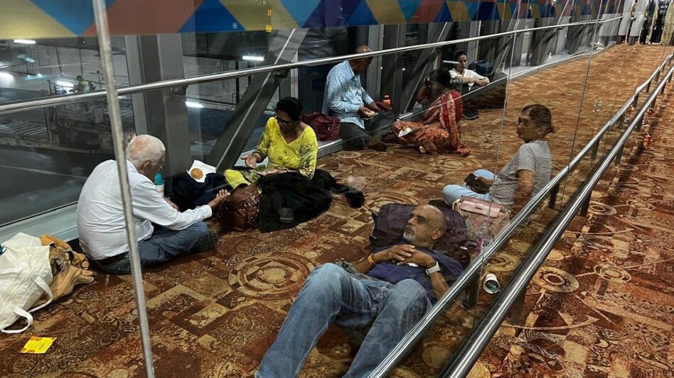 The flight was supposed to take off yesterday afternoon, will depart today after over 20 hour delay. The flight was supposed to take off yesterday afternoon, will depart today after over 20 hour delay.