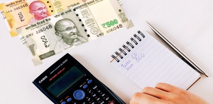 The income tax return filing deadline for the financial year 2023-24 is July 31. Employees can anticipate receiving their Form 16 from employers by June 15. The income tax return filing deadline for the financial year 2023-24 is July 31. Employees can anticipate receiving their Form 16 from employers by June 15.