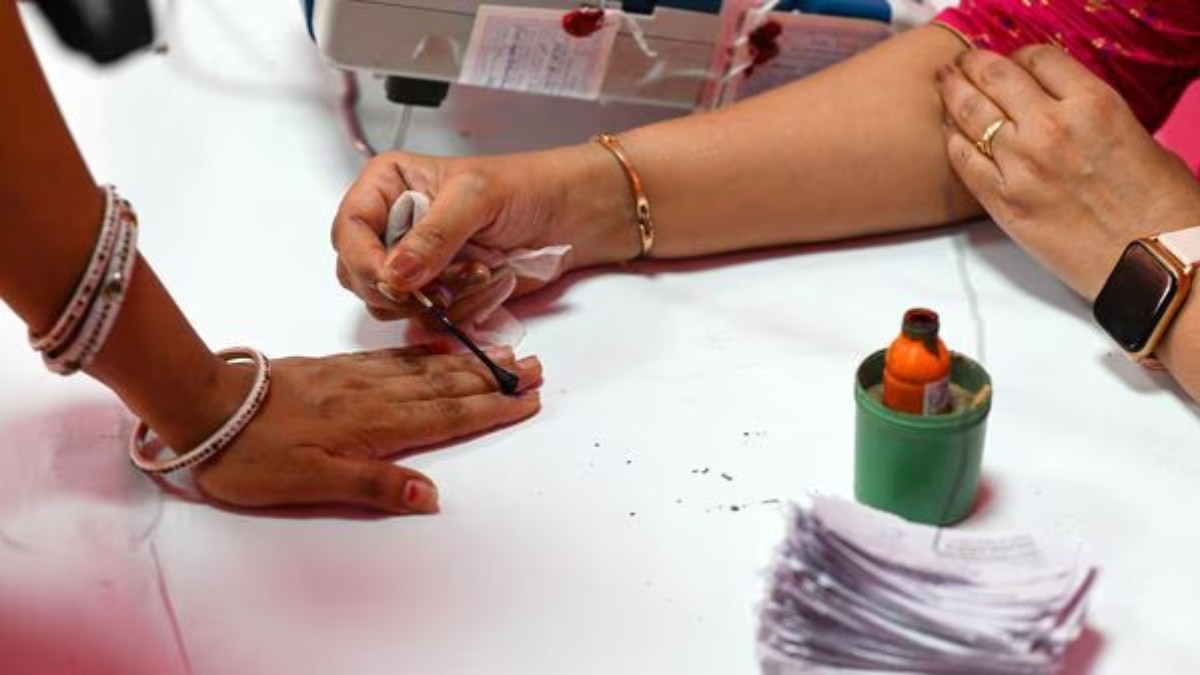 The broadcast begins live at 6:30 pm on Sunday, following the Election Commission of India's guidelines, which prohibit live telecasts of exit polls while voting is still underway. The broadcast begins live at 6:30 pm on Sunday, following the Election Commission of India's guidelines, which prohibit live telecasts of exit polls while voting is still underway.