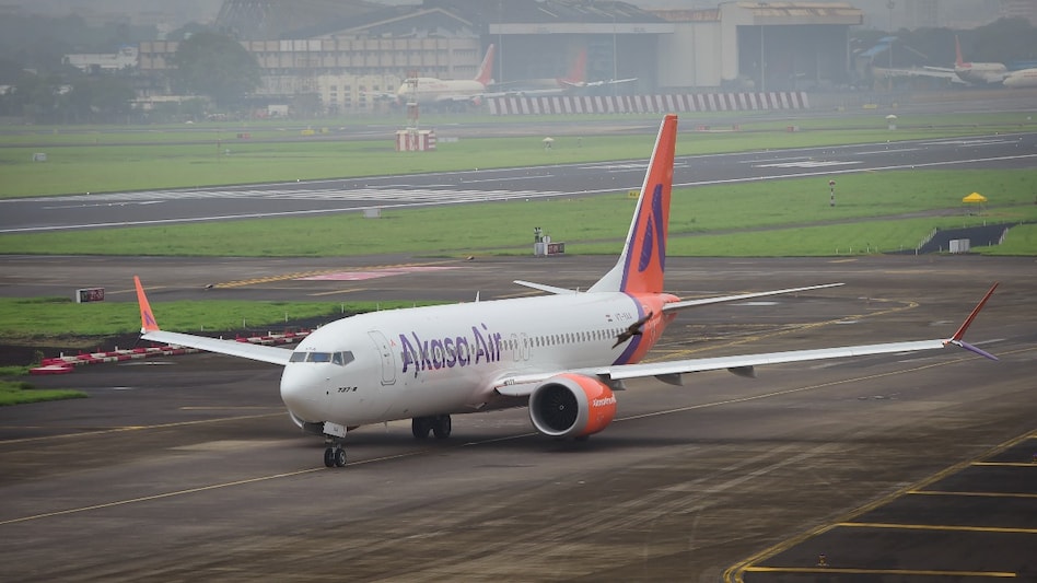 Delhi-Mumbai Akasa Air flight receives security alert, diverted to Ahmedabad Delhi-Mumbai Akasa Air flight receives security alert, diverted to Ahmedabad