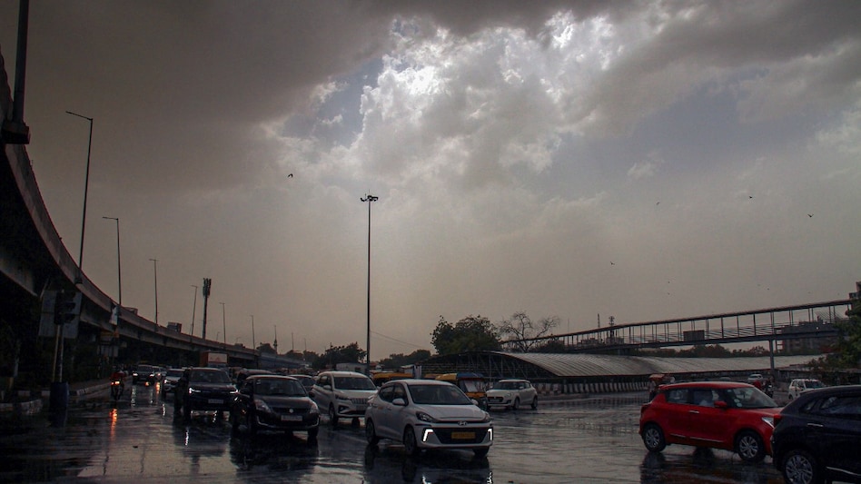 Conditions favourable for advancement of Southwest Monsoon, says IMD (PC: PTI) Conditions favourable for advancement of Southwest Monsoon, says IMD (PC: PTI)