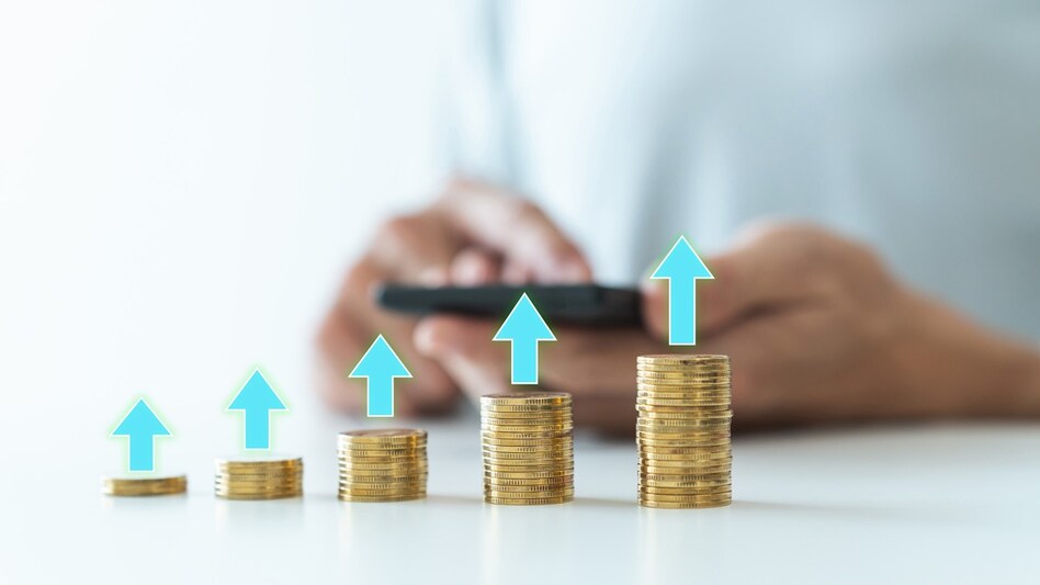 Mutual fund advisors said a diversified portfolio can mitigate risks by spreading investments across different sectors and asset classes, reducing the impact of market fluctuations. Mutual fund advisors said a diversified portfolio can mitigate risks by spreading investments across different sectors and asset classes, reducing the impact of market fluctuations.