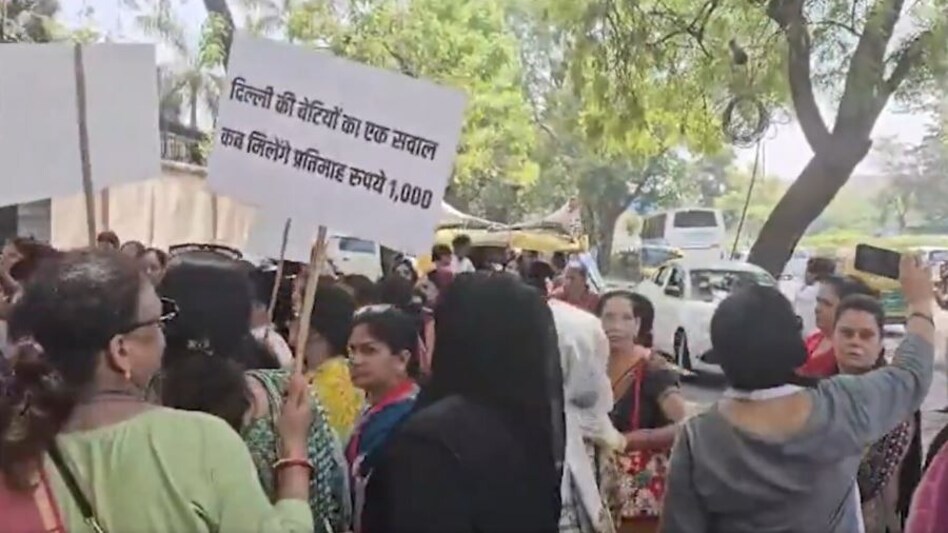 BJP's Amit Malviya said that it is the same story everywhere. BJP's Amit Malviya said that it is the same story everywhere.