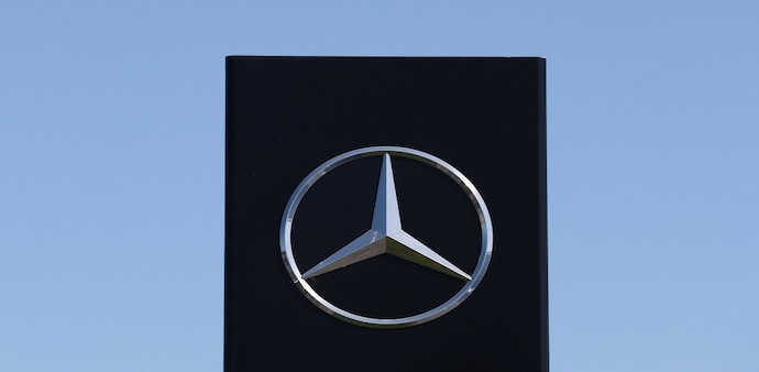 Mercedes-Benz to invest Rs 3,000 crore in Maharashtra (PC: Reuters) Mercedes-Benz to invest Rs 3,000 crore in Maharashtra (PC: Reuters)