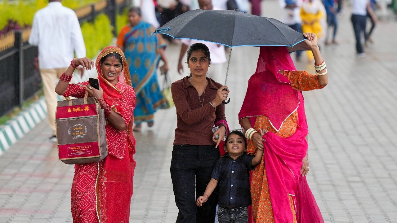 IMD Weather update: Severe heatwave alert for Uttar Pradesh, Bihar, Jharkhand till June 19 IMD Weather update: Severe heatwave alert for Uttar Pradesh, Bihar, Jharkhand till June 19