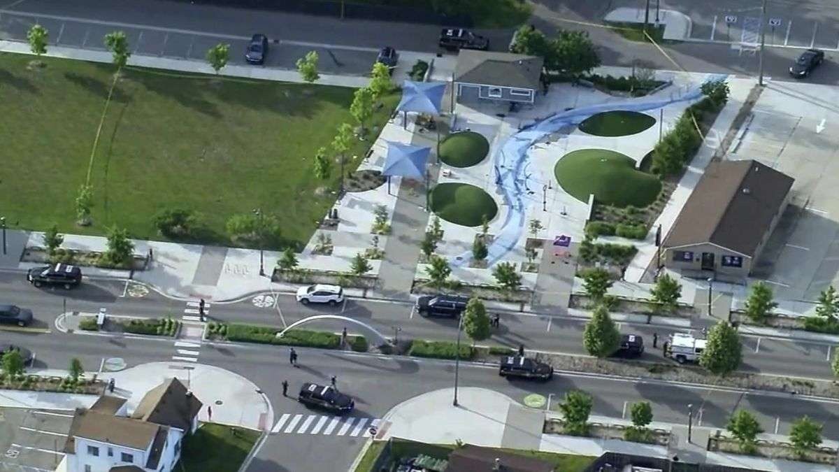 US mass shooting: Gunman opens fire at water park leaving 'numerous wounded victims'