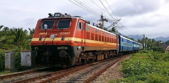 Indian Railways has received the patent for Kavach and tenders are in proof for another 10,000 km. Indian Railways has received the patent for Kavach and tenders are in proof for another 10,000 km.