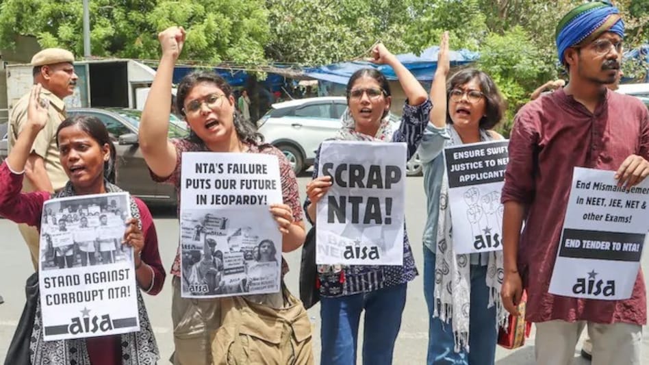 The new law will include provisions for severe penalties against those involved in paper leaks and solver gangs. The new law will include provisions for severe penalties against those involved in paper leaks and solver gangs.