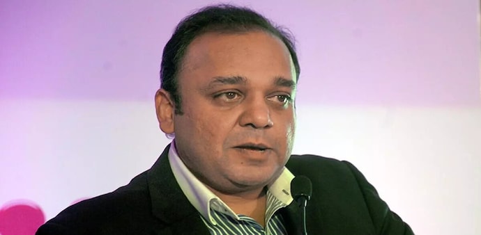 Punit Goenka continues to lead ZEE Entertainment Enterprises Ltd (ZEE) as its MD & CEO. His personal investment decisions have no bearing on ZEE, according to the statement. Punit Goenka continues to lead ZEE Entertainment Enterprises Ltd (ZEE) as its MD & CEO. His personal investment decisions have no bearing on ZEE, according to the statement.