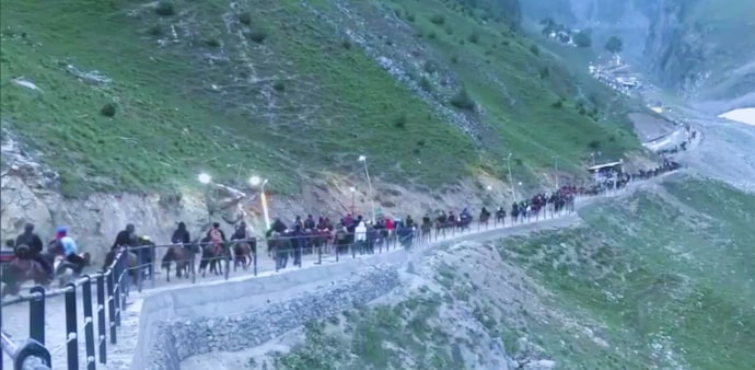 The yatra started early morning from the twin tracks — the traditional 48-km Nunwan-Pahalgam route and the 14-km Baltal route. The yatra started early morning from the twin tracks — the traditional 48-km Nunwan-Pahalgam route and the 14-km Baltal route.