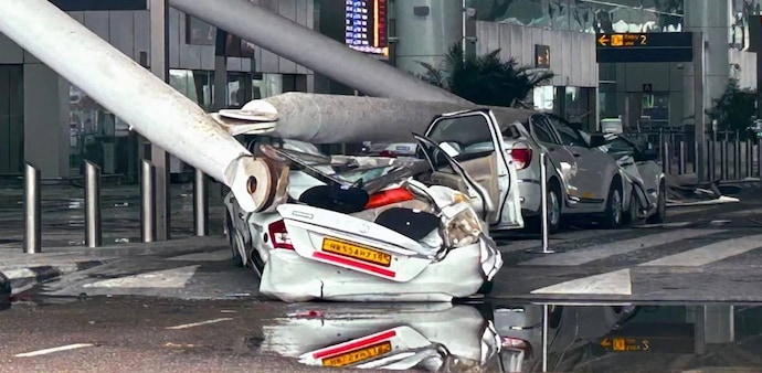Delhi airport roof collapse: Terminal 1 could be shut for a month Delhi airport roof collapse: Terminal 1 could be shut for a month