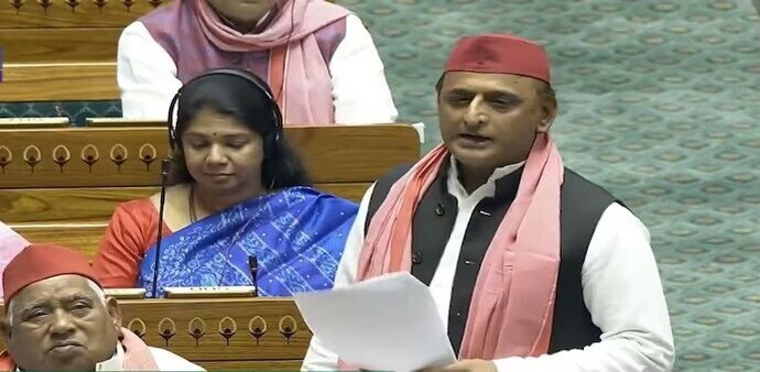 Samajwadi Party chief Akhilesh Yadav in Lok Sabha Samajwadi Party chief Akhilesh Yadav in Lok Sabha