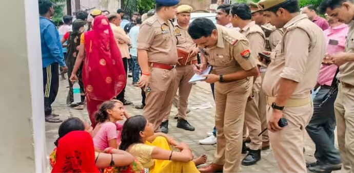 Meanwhile, the Uttar Pradesh government has ordered a high-level probe into the incident. Meanwhile, the Uttar Pradesh government has ordered a high-level probe into the incident.