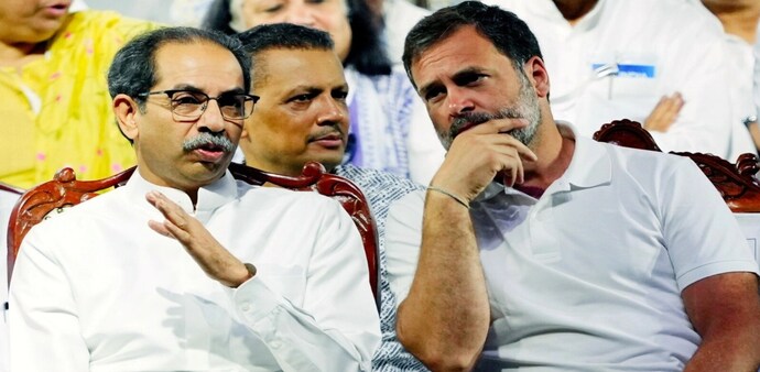 Congress leader Rahul Gandhi with Uddhav Thackeray (left) in Mumbai. (File photo: PTI) Congress leader Rahul Gandhi with Uddhav Thackeray (left) in Mumbai. (File photo: PTI)