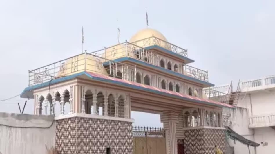 The ashram, located in the Bidhnu area roughly 25 kilometers from Kanpur city, sprawls over a vast six-bighas of land. The ashram, located in the Bidhnu area roughly 25 kilometers from Kanpur city, sprawls over a vast six-bighas of land.