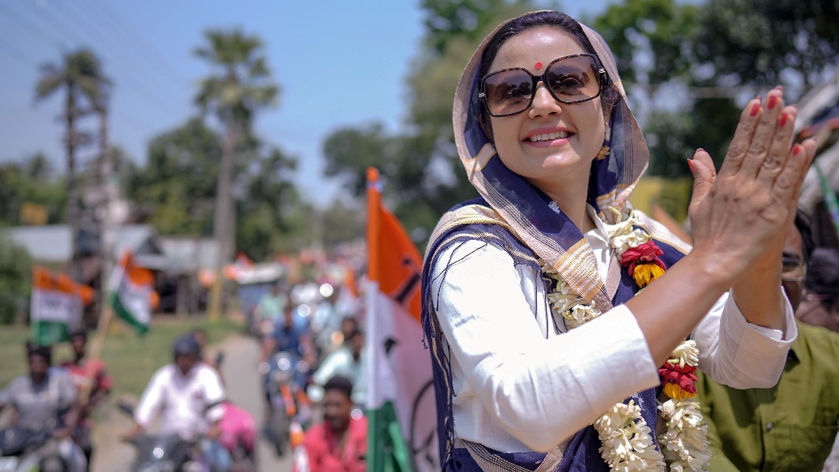 'I can hold my own umbrella': TMC MP Mahua Moitra challenges Delhi police to arrest her over comments on NCW chairperson Rekha Sharma