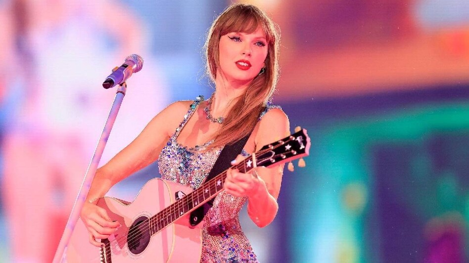 Taylor Swift will also receive her own stone on the Gelsenkirchen Walk of Fame, alongside local notables like soccer coach Rudi Assauer and writer Ilse Kibgis. Taylor Swift will also receive her own stone on the Gelsenkirchen Walk of Fame, alongside local notables like soccer coach Rudi Assauer and writer Ilse Kibgis.