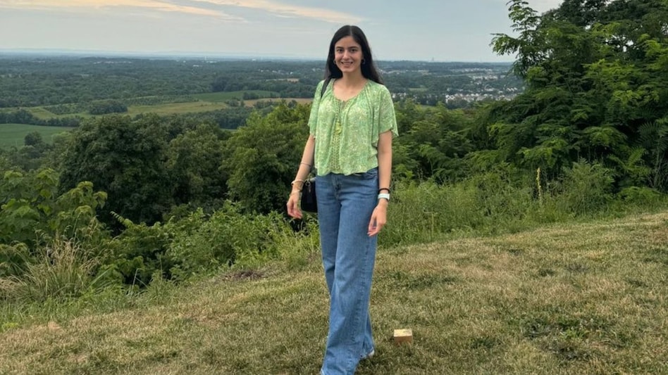 In her post, Sodhi initially acknowledged the conveniences readily available in India, such as quick deliveries and affordable domestic help. In her post, Sodhi initially acknowledged the conveniences readily available in India, such as quick deliveries and affordable domestic help.